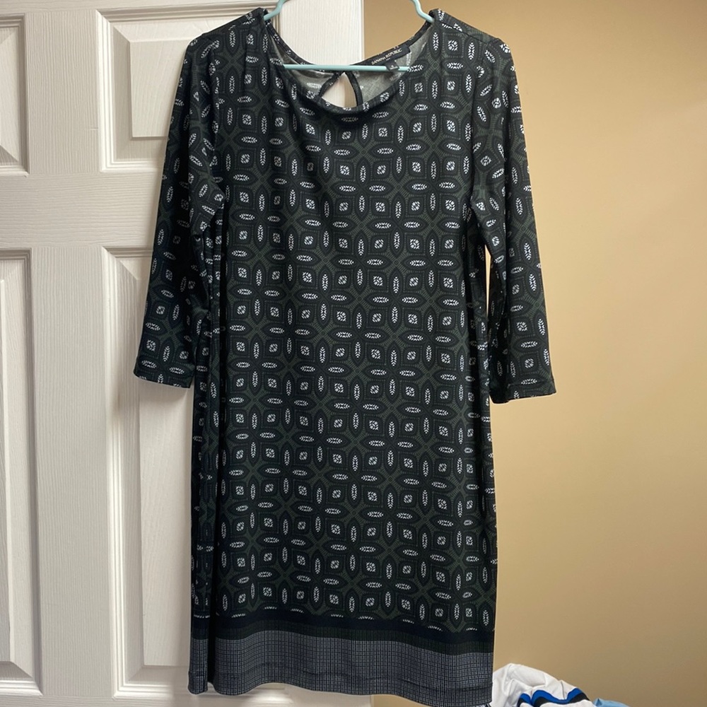 Banana Republic quarter length sleeve summer dress